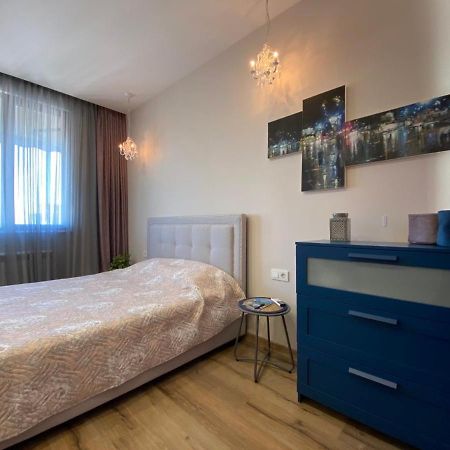 Nano'S Exclusive Fashionable Apartment บาทูมิ ภายนอก รูปภาพ
