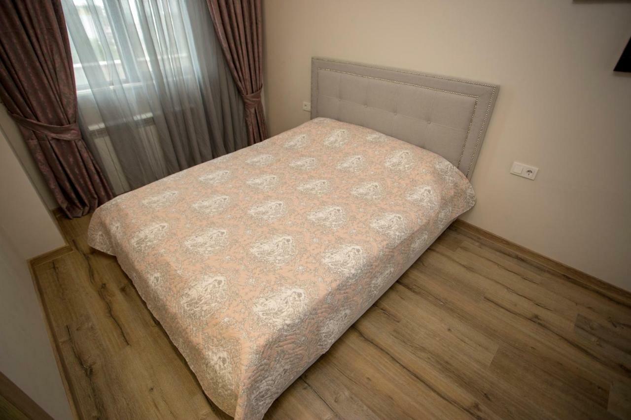 Nano'S Exclusive Fashionable Apartment บาทูมิ ภายนอก รูปภาพ