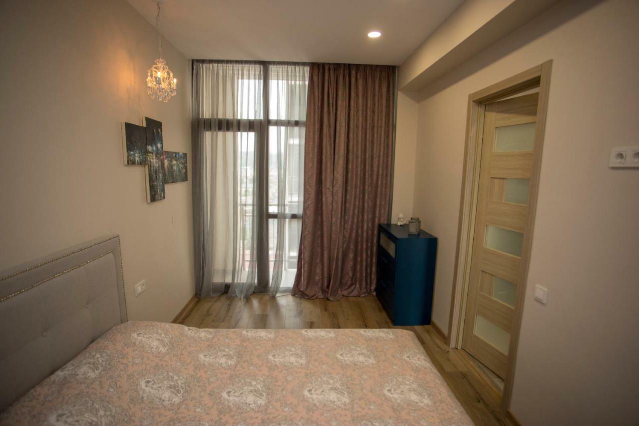 Nano'S Exclusive Fashionable Apartment บาทูมิ ภายนอก รูปภาพ