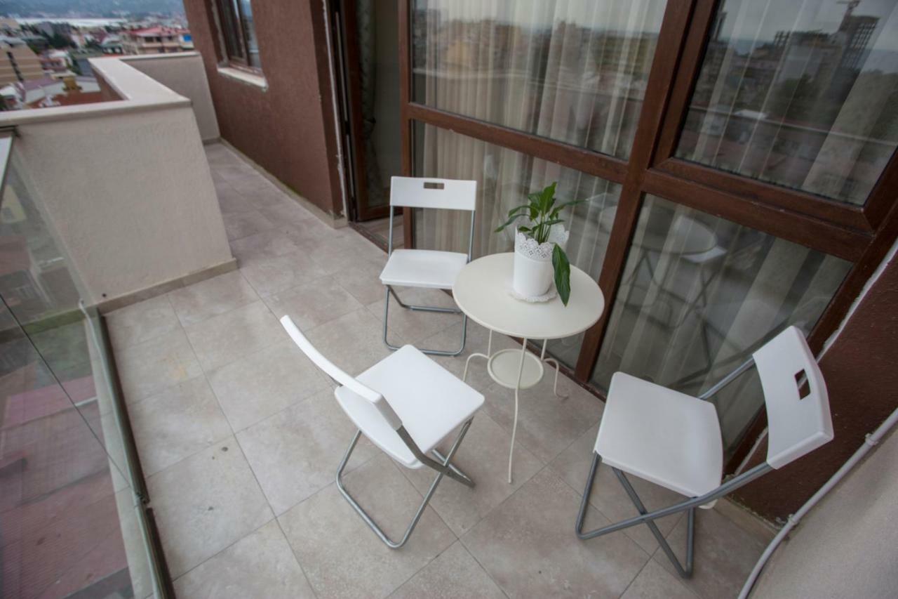 Nano'S Exclusive Fashionable Apartment บาทูมิ ภายนอก รูปภาพ