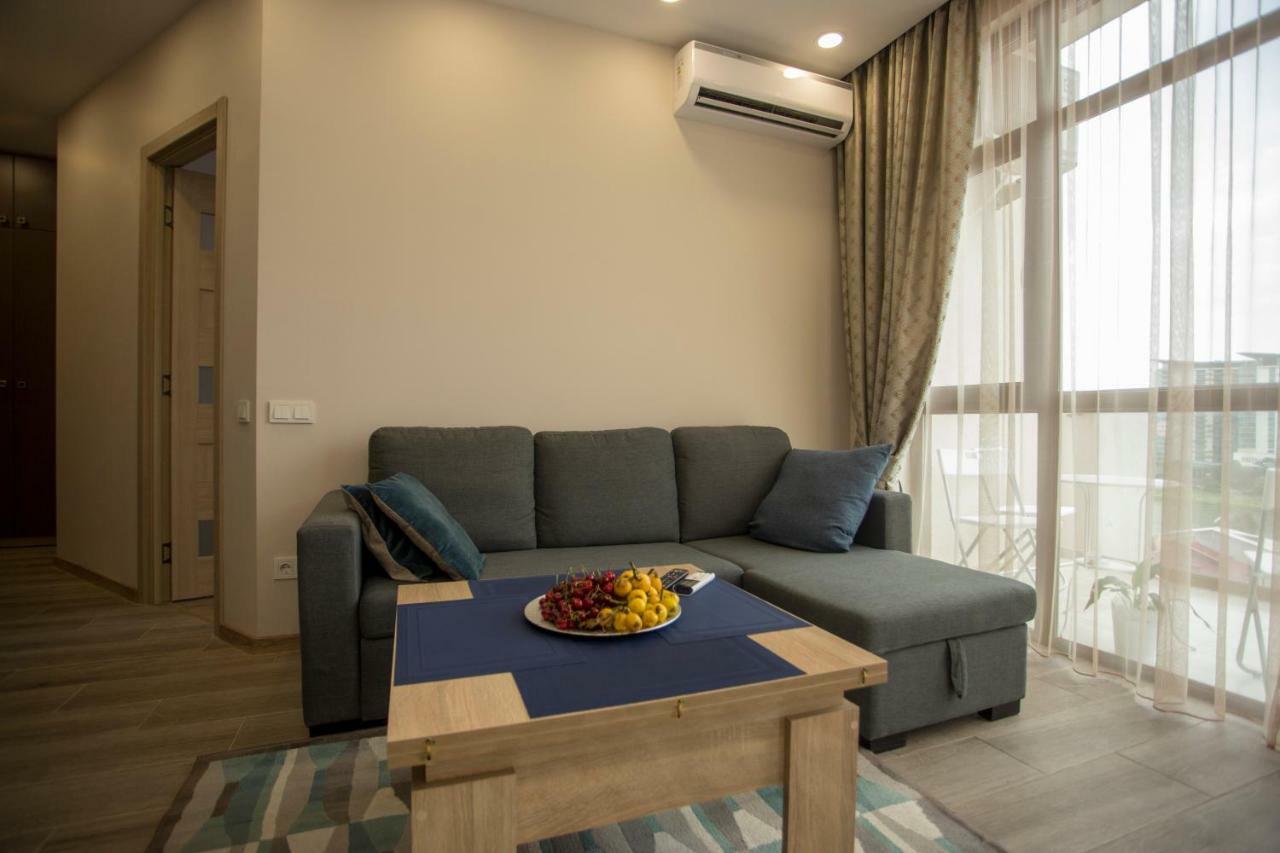 Nano'S Exclusive Fashionable Apartment บาทูมิ ภายนอก รูปภาพ